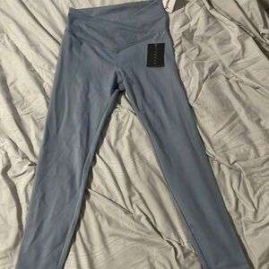 Danskin Light blue crossover leggings new with tags size medium